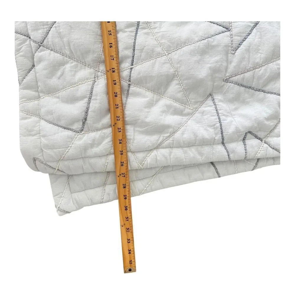 MICHAEL AMINI White Modern Geometric Minimalist Geometric Quilted Pillow Shams